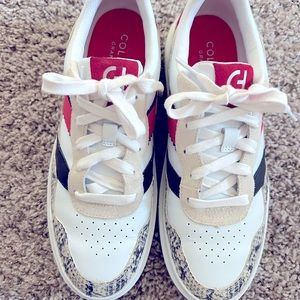 Used one time only. No tags .Excellent condition